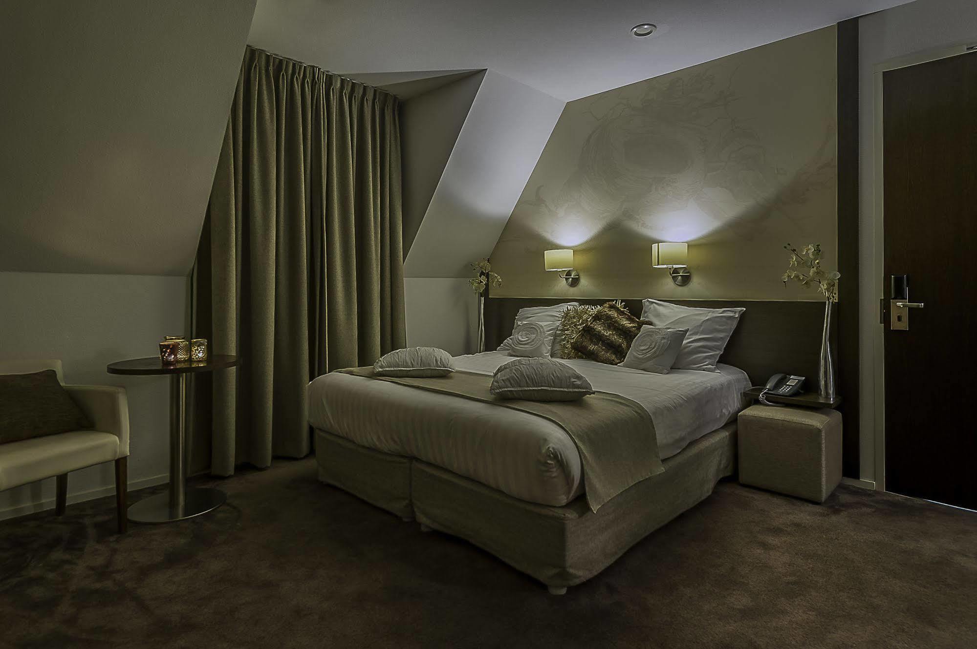 Parkhotel Auberge Vincent Nuenen Kültér fotó
