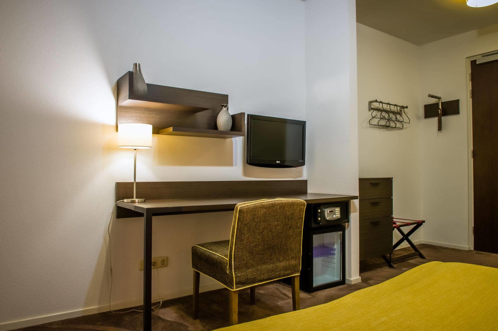 Parkhotel Auberge Vincent Nuenen Kültér fotó
